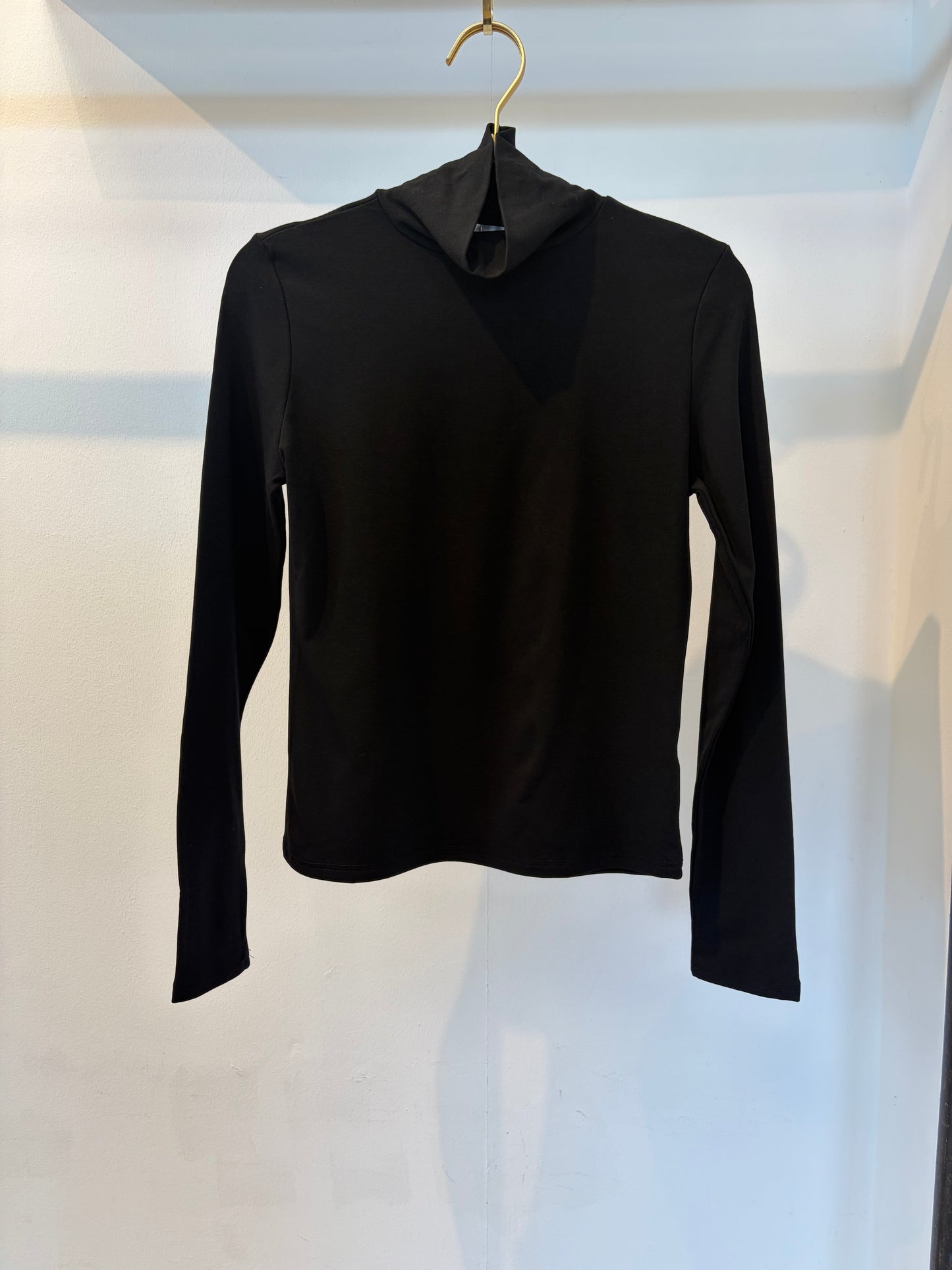 IVY TURTLE NECK BASIC BLACK