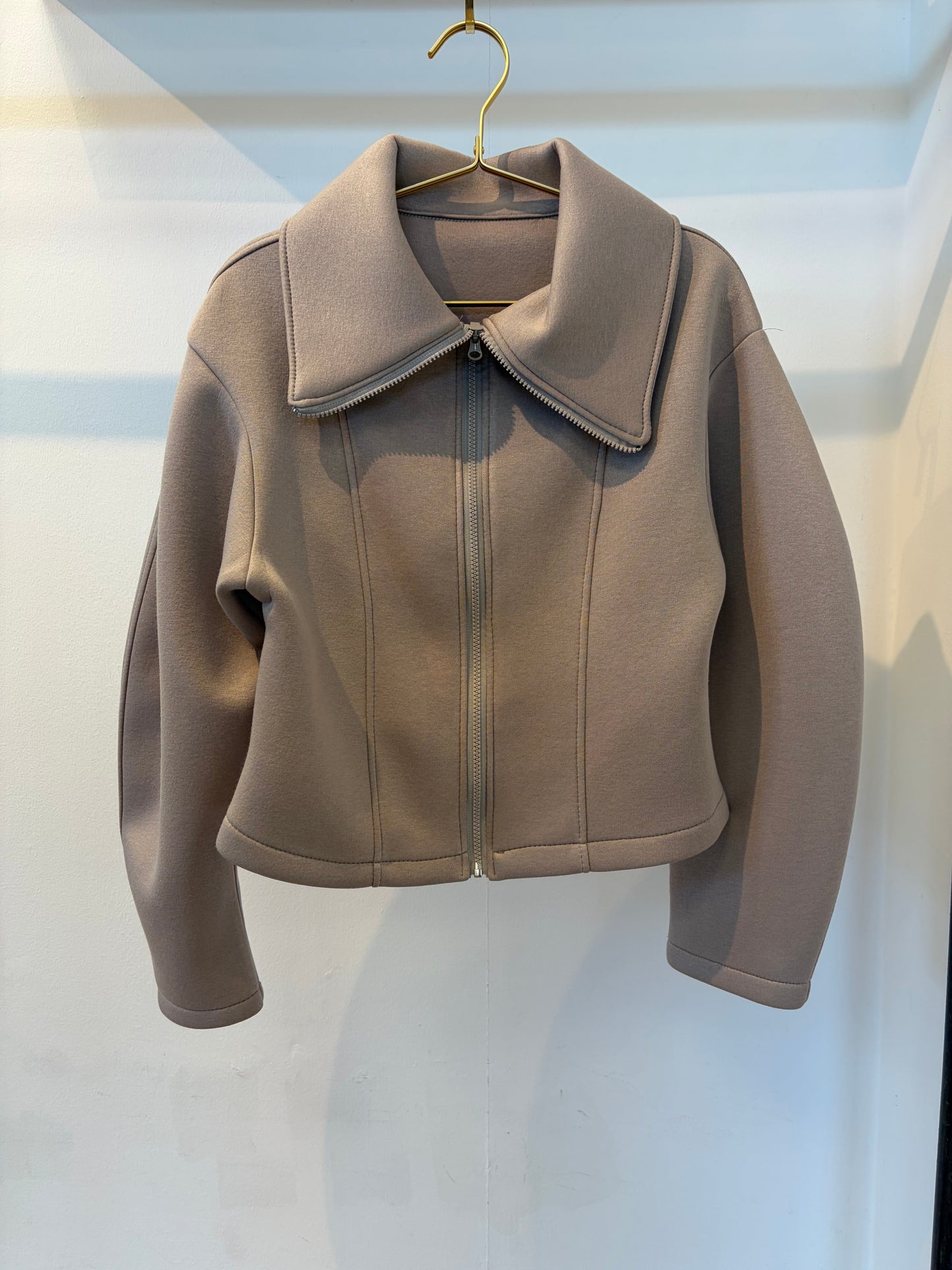 SCUBA JACKET TAUPE