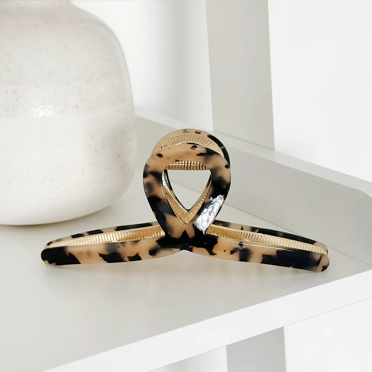 HAIR CLAW IVORY TORT