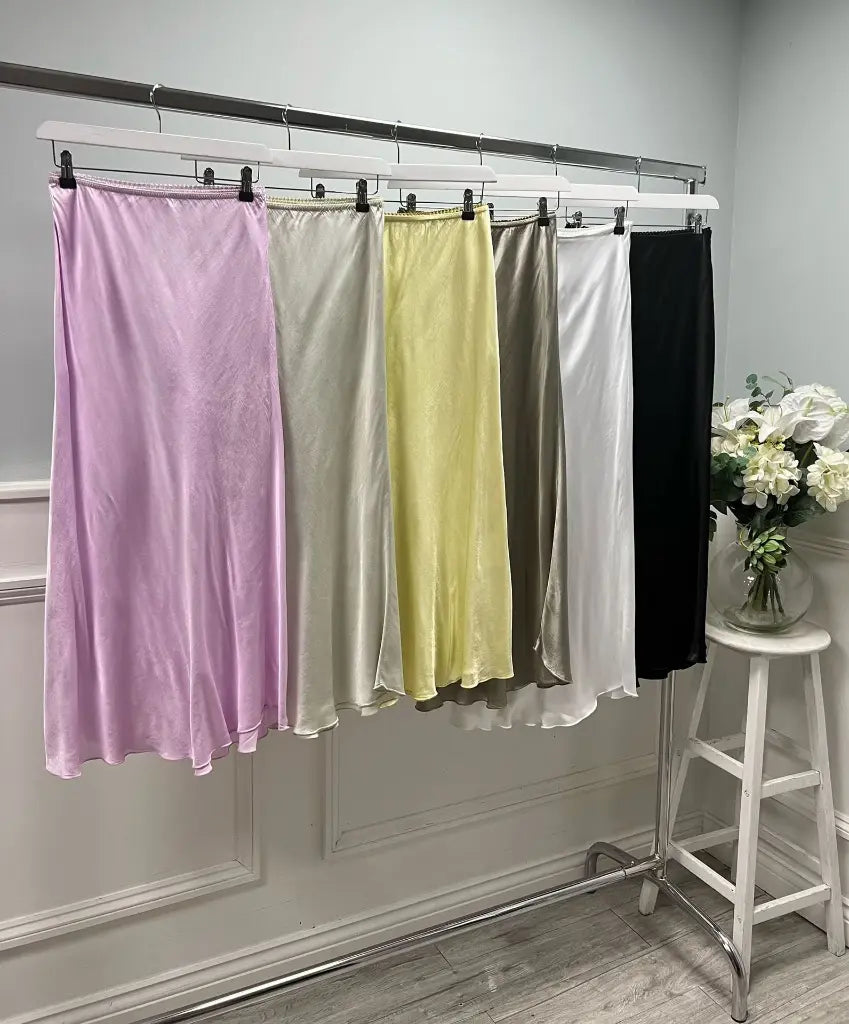 SIAN SILKY SKIRT PINK