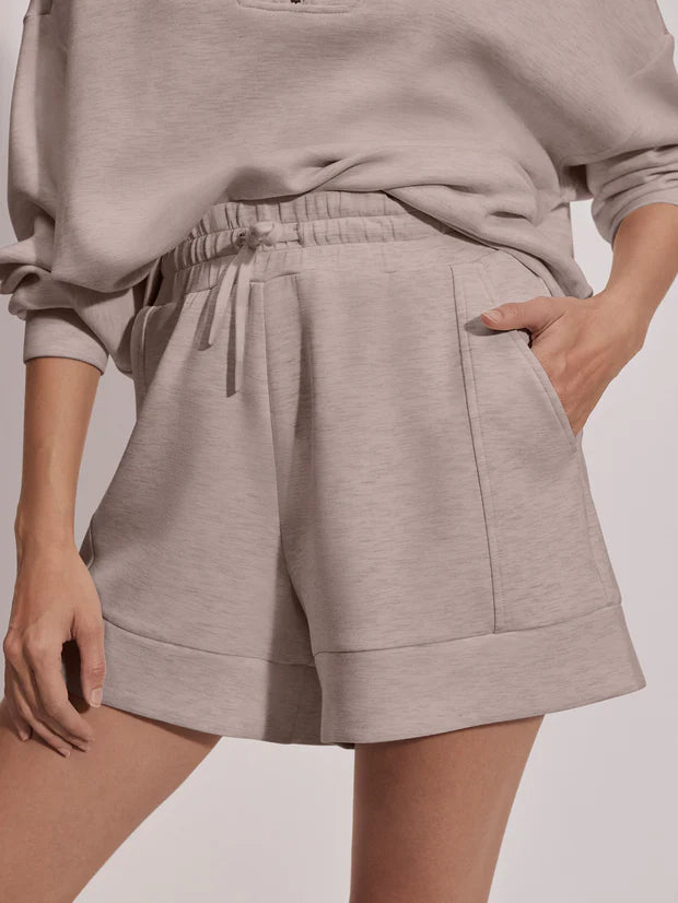 ATRIUM DOUBLESOFT HIGH RISE SHORT 4.5" TAUPE MARL