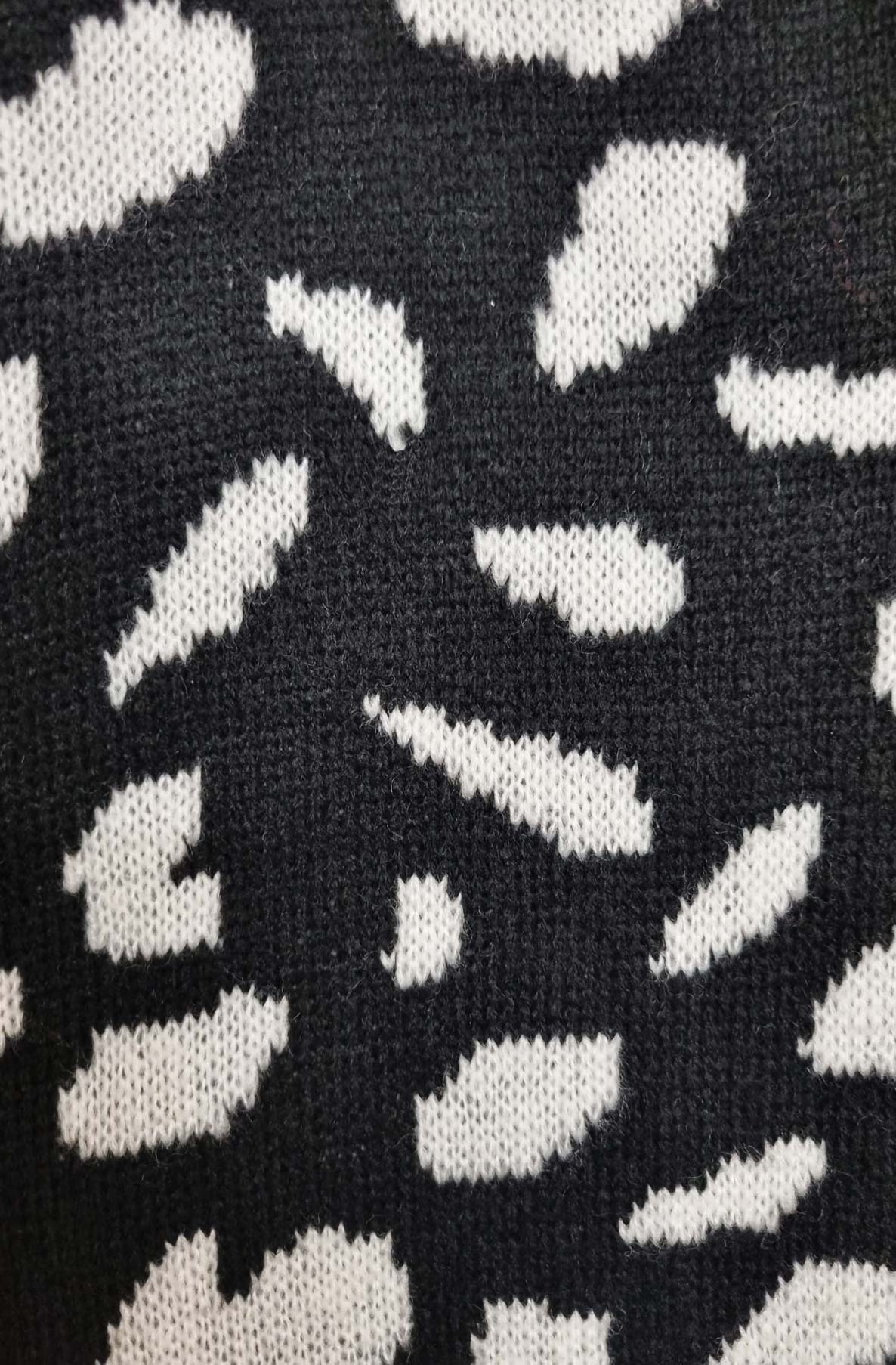 NELLY TIE CARDIGAN LEO BLACK WITH IVORY SPOTS