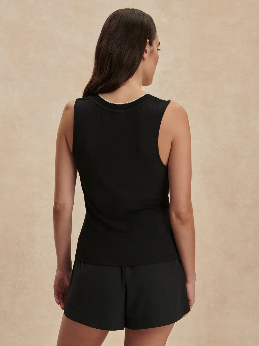 CORBY V NECK TANK BLACK