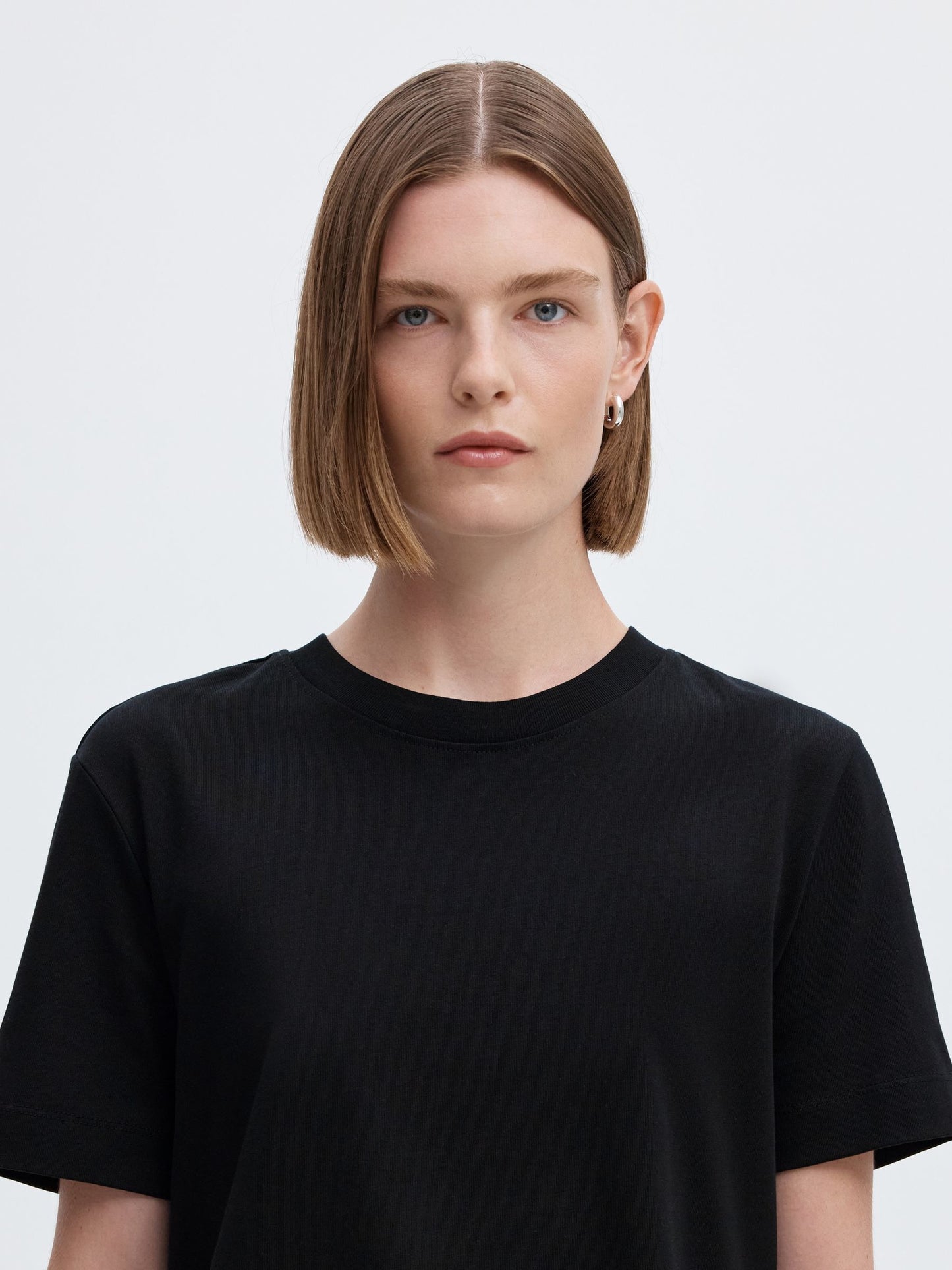 BOXY T-SHIRT BLACK SHORT SLEEVE