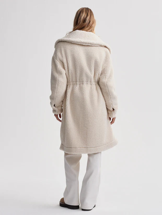 LOGAN SHERPA COAT SANDSHELL