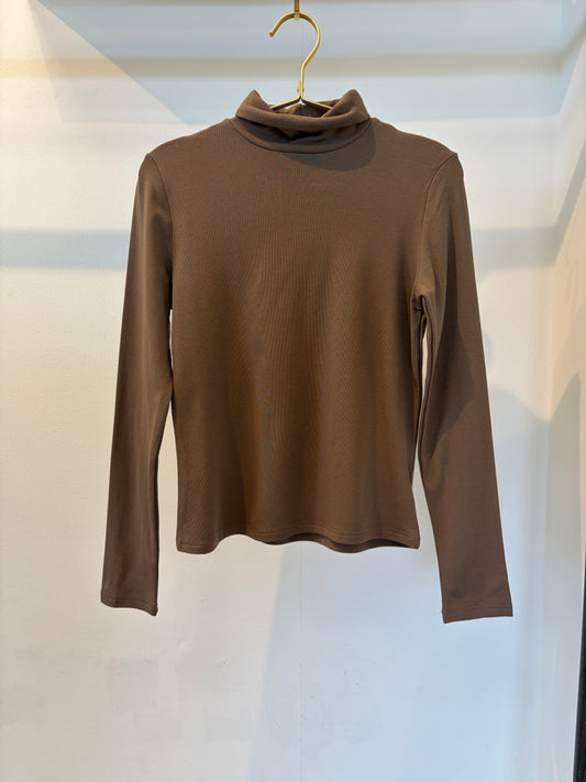 IVY TURTLE NECK BASIC TAUPE