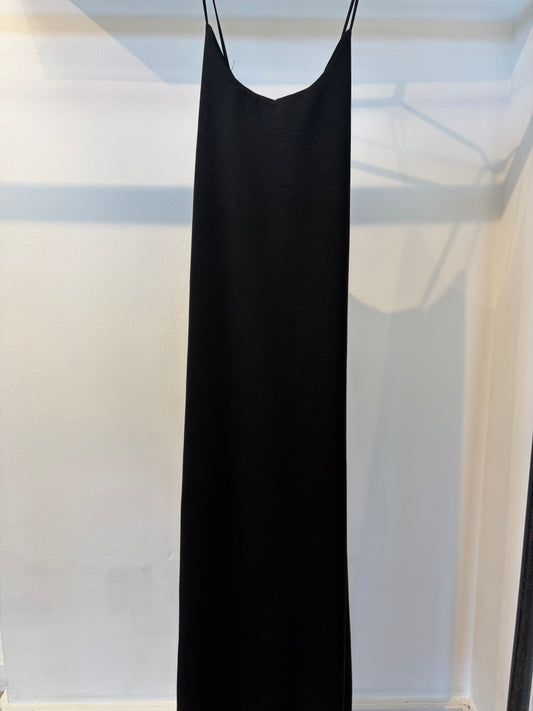 CHELSEA CROSS BACK MAXI BLACK