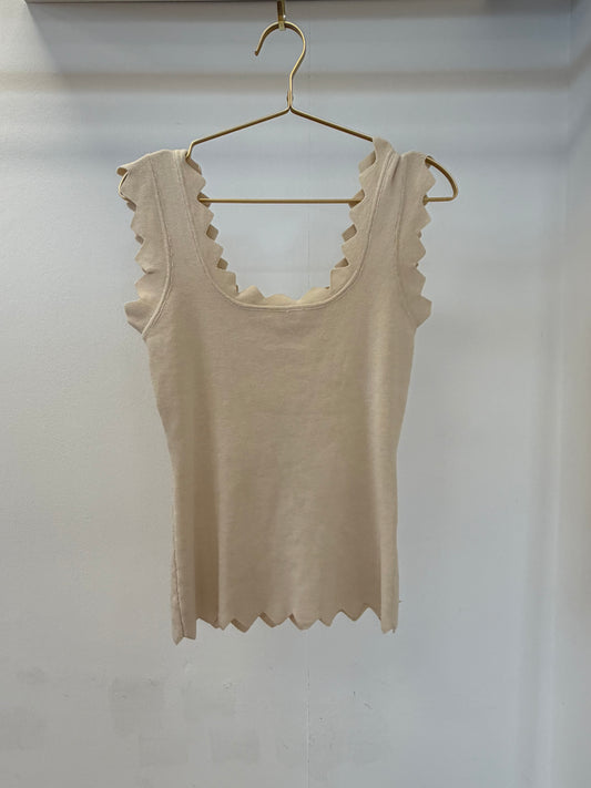 FRILL VEST BEIGE