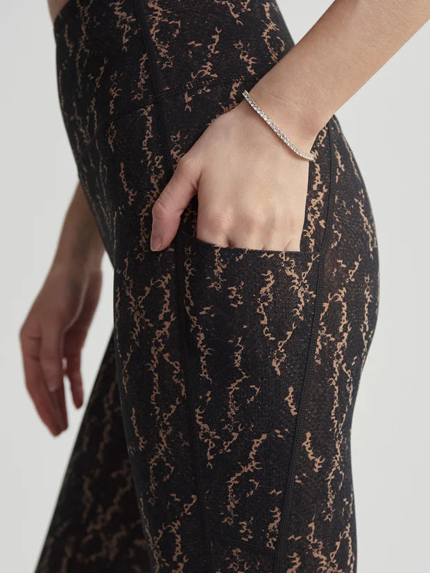 FORM POCKET LEGGINGS CAROB FRAGMENT SNAKE CFSN