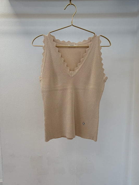 SCALLOPED KNIT VEST BEIGE