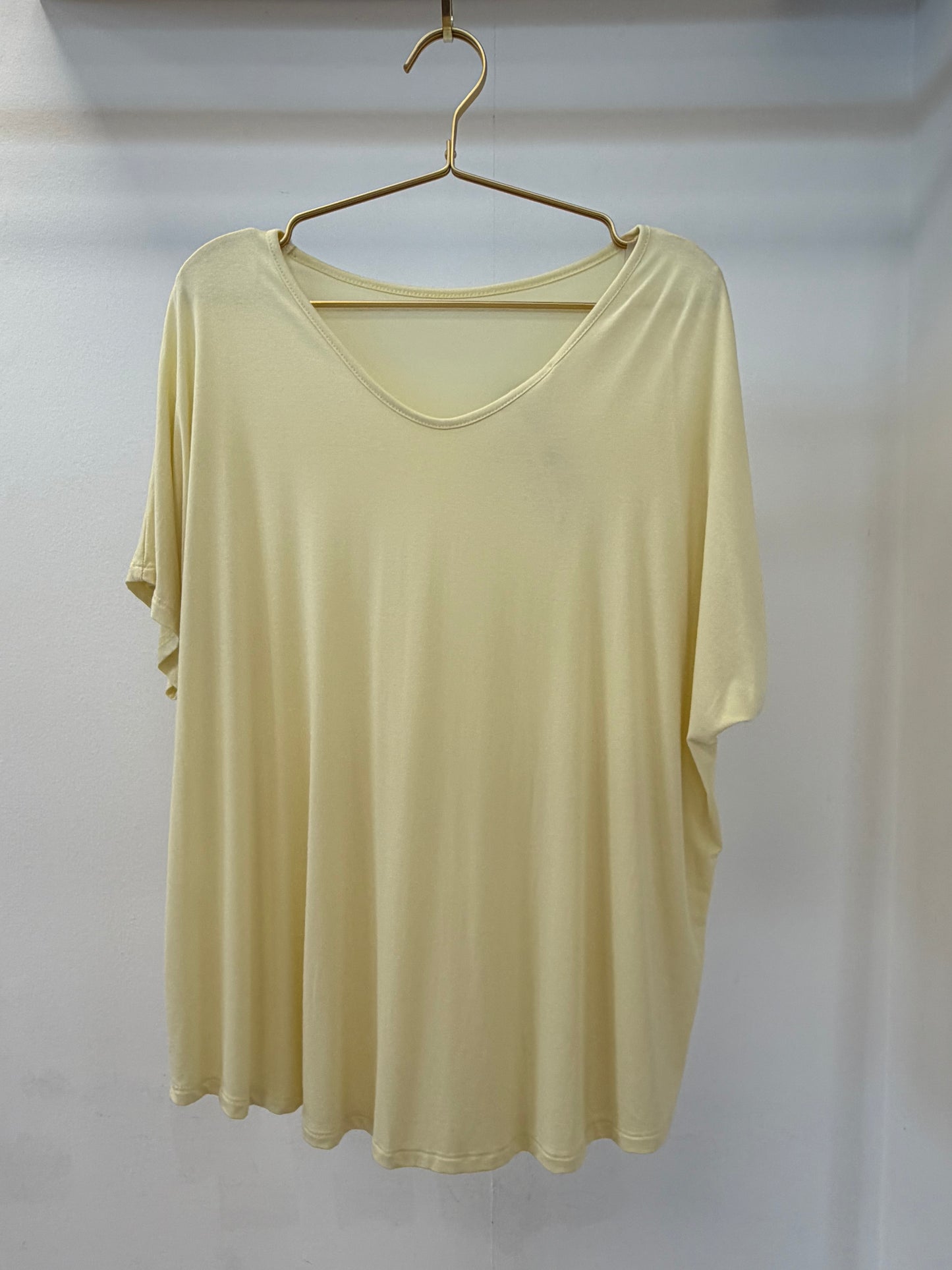 V NECK OSZ TOP CANARY