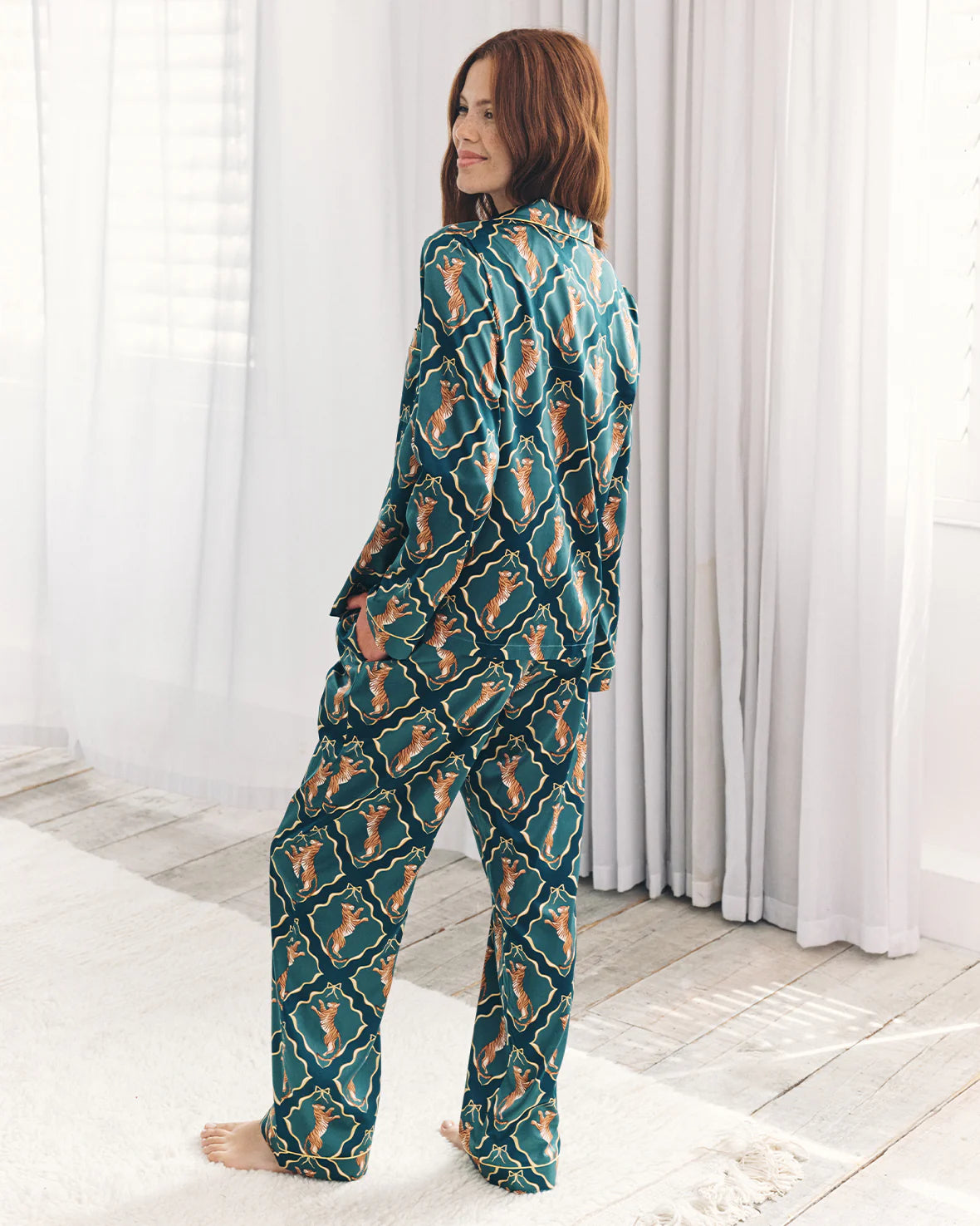 SATIN GILDED TIGER LONG PYJAMA SET