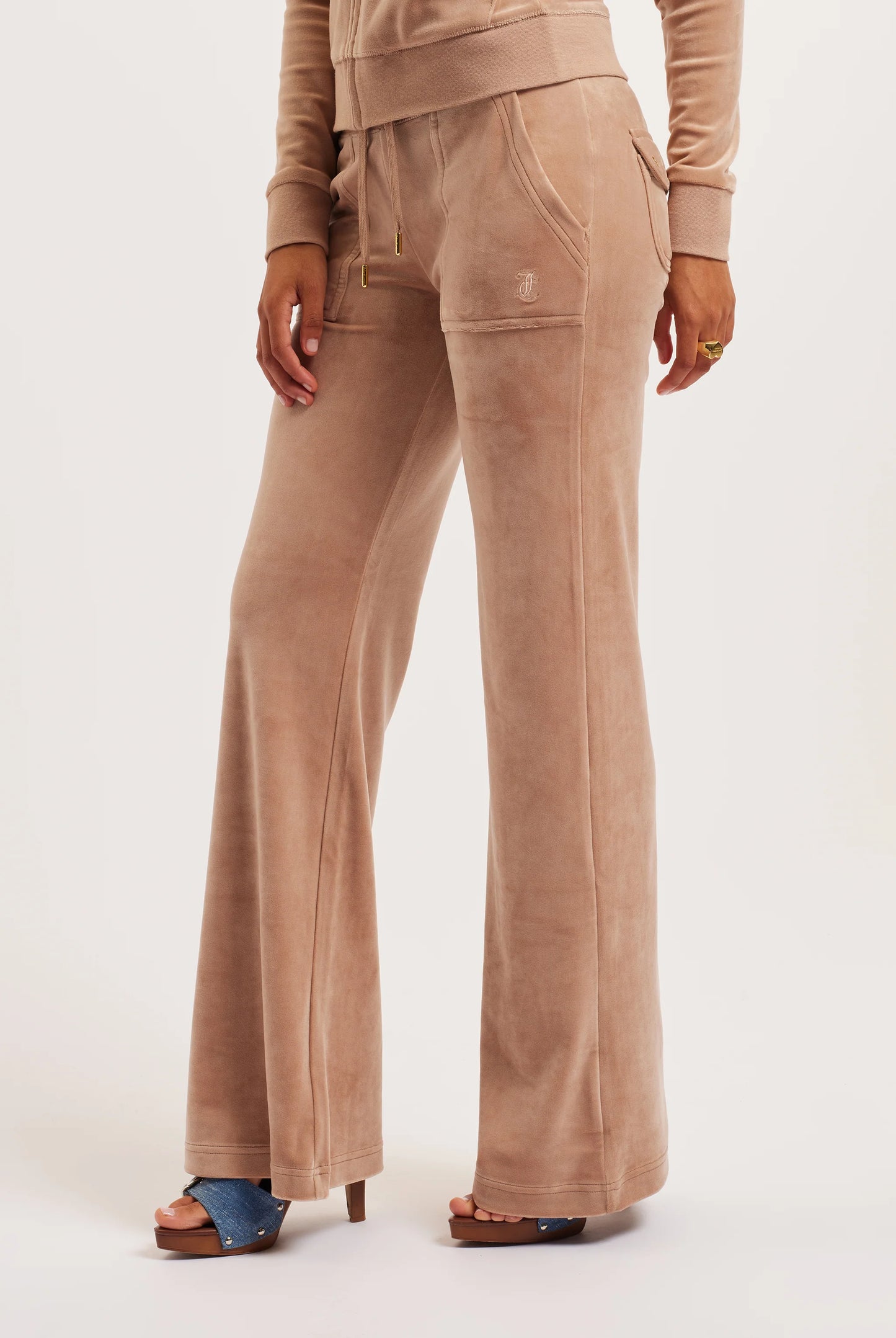 VELOUR DEL RAY POCKETED BOTTOMS CARAMEL & GOLD