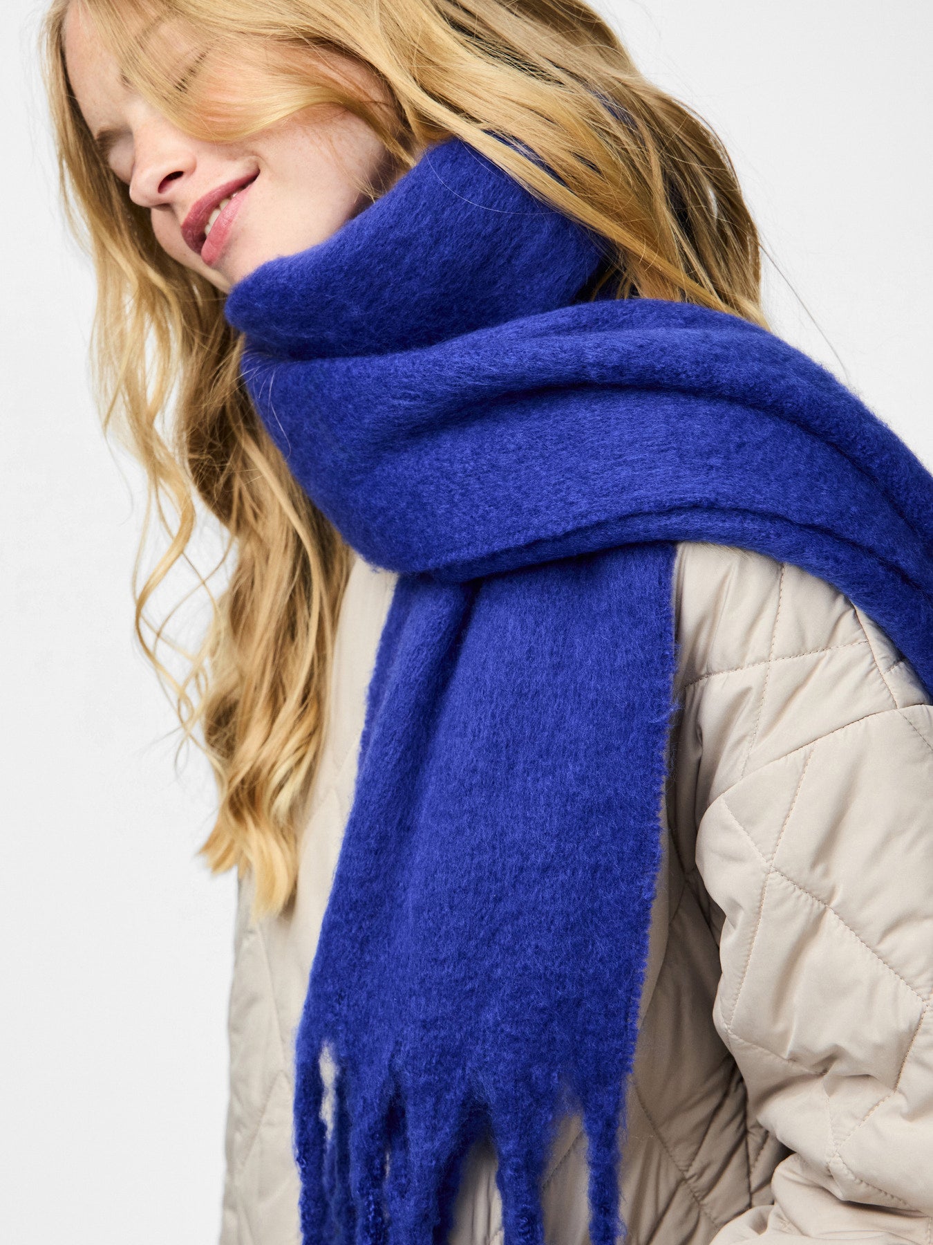 NIKITA LONG SCARF BLUING