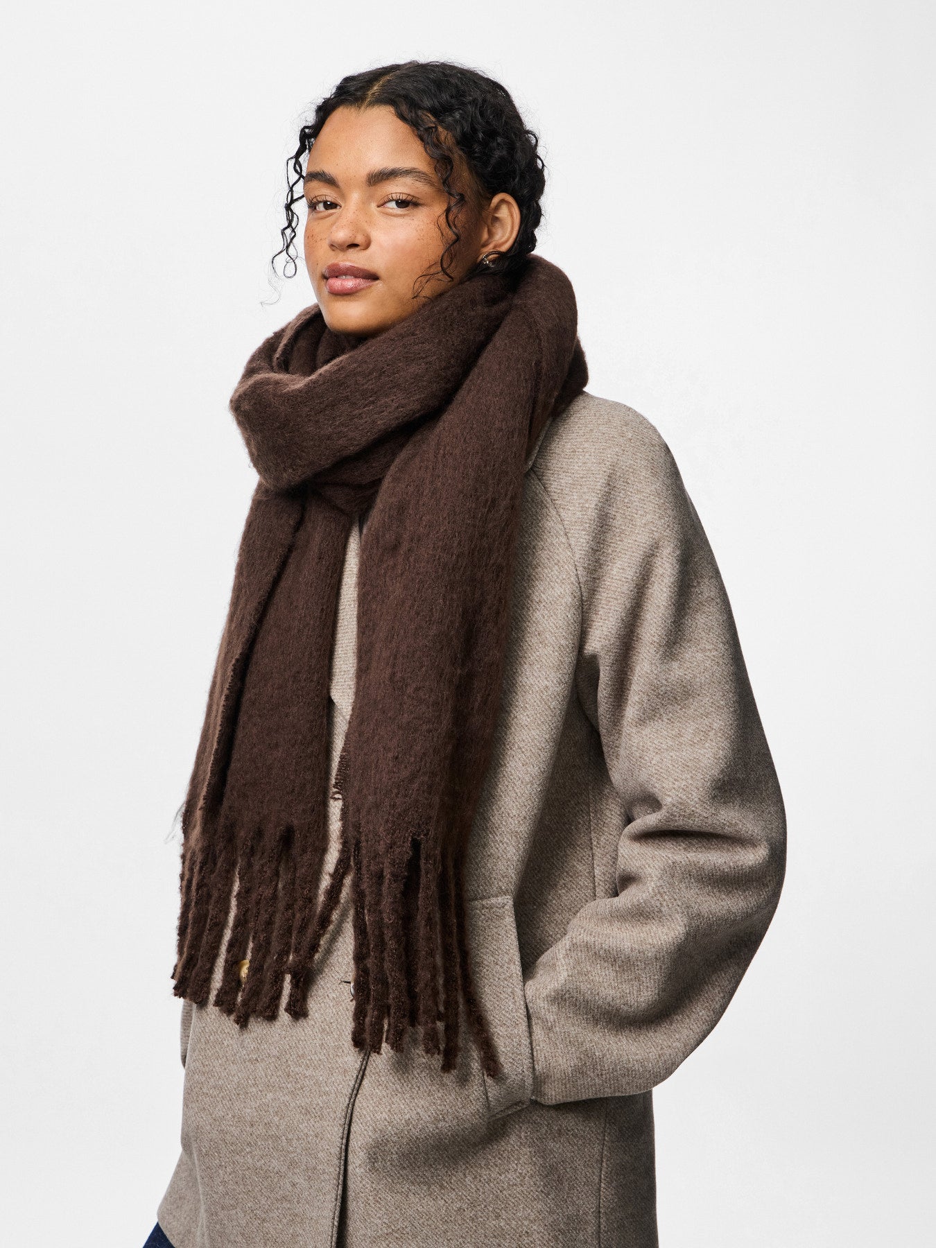 NIKITA LONG SCARF HOT FUDGE