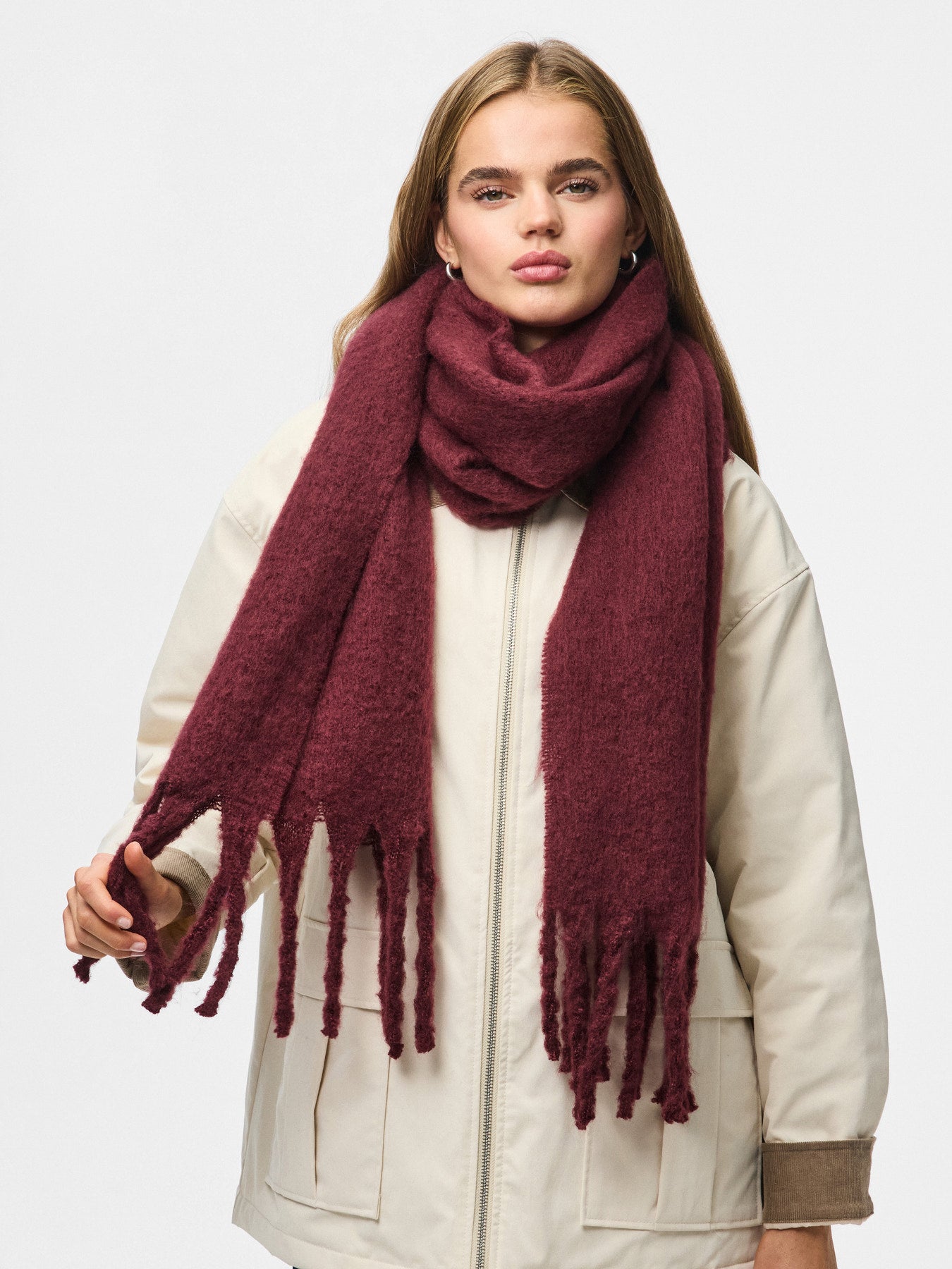 NIKITA LONG SCARF WINE TASTING