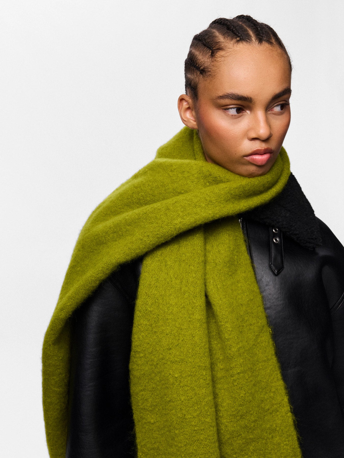 NIKITA LONG SCARF WOODBINE