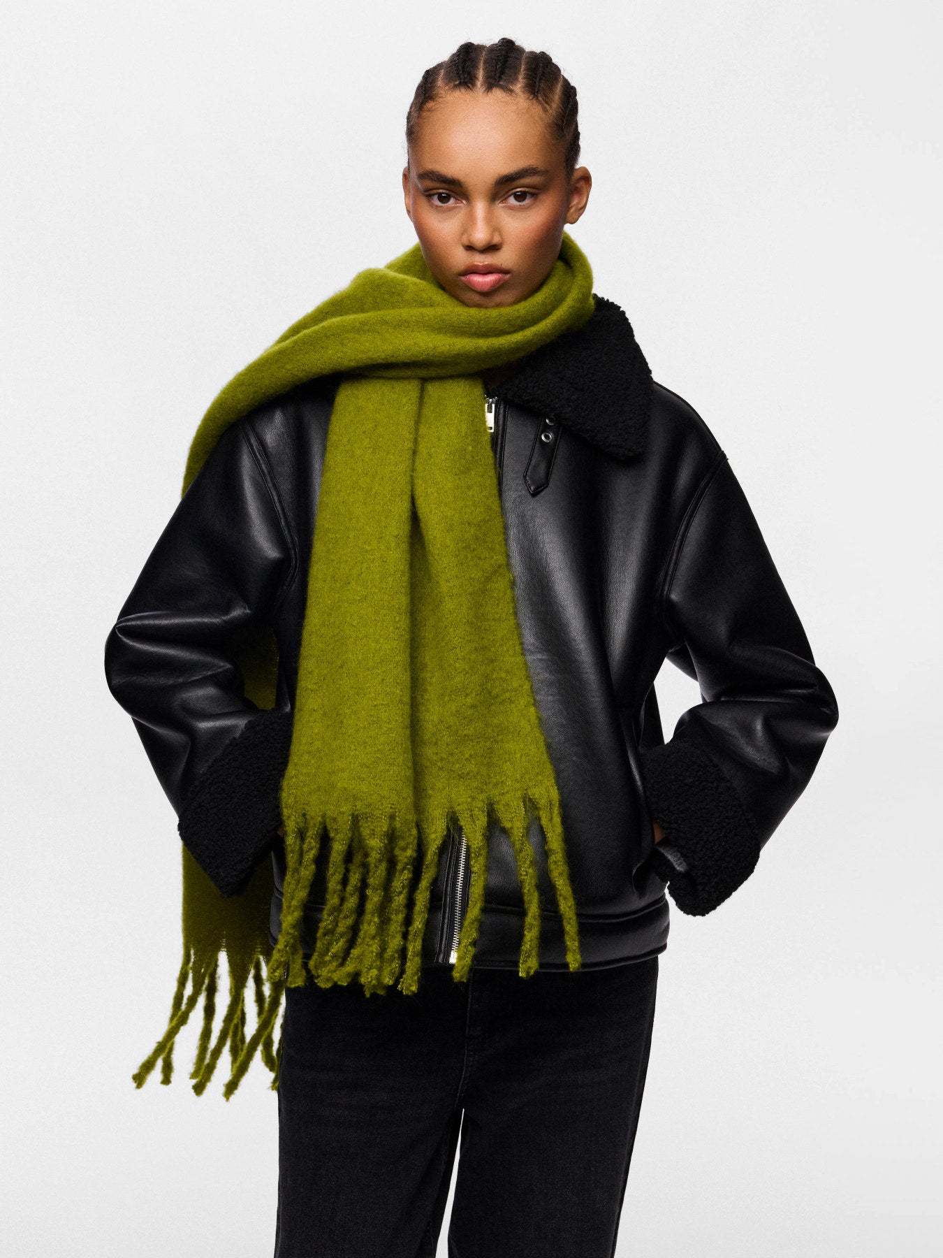 NIKITA LONG SCARF WOODBINE