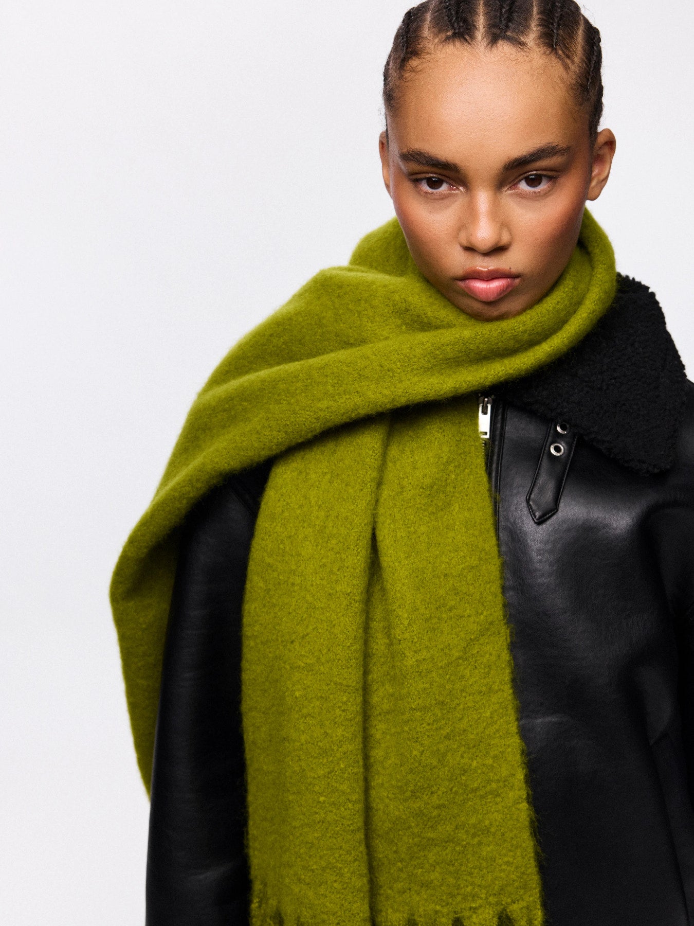 NIKITA LONG SCARF WOODBINE