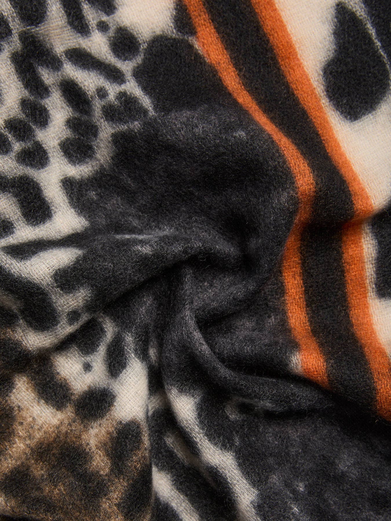 JORNA SCARF LEO STRIPE ORANGE