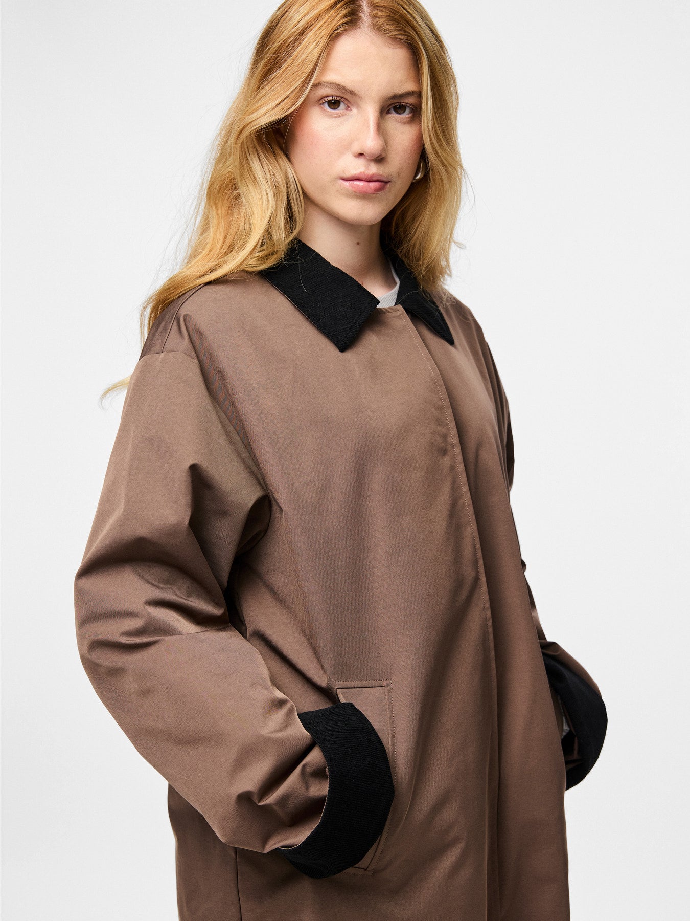 JORMA CORDUROY JACKET COFFEE QUARTZ