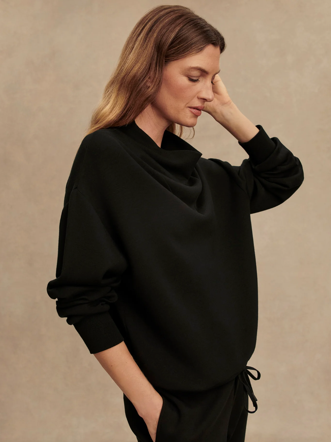 BETSY DOUBLESOFT SWEATER BLACK