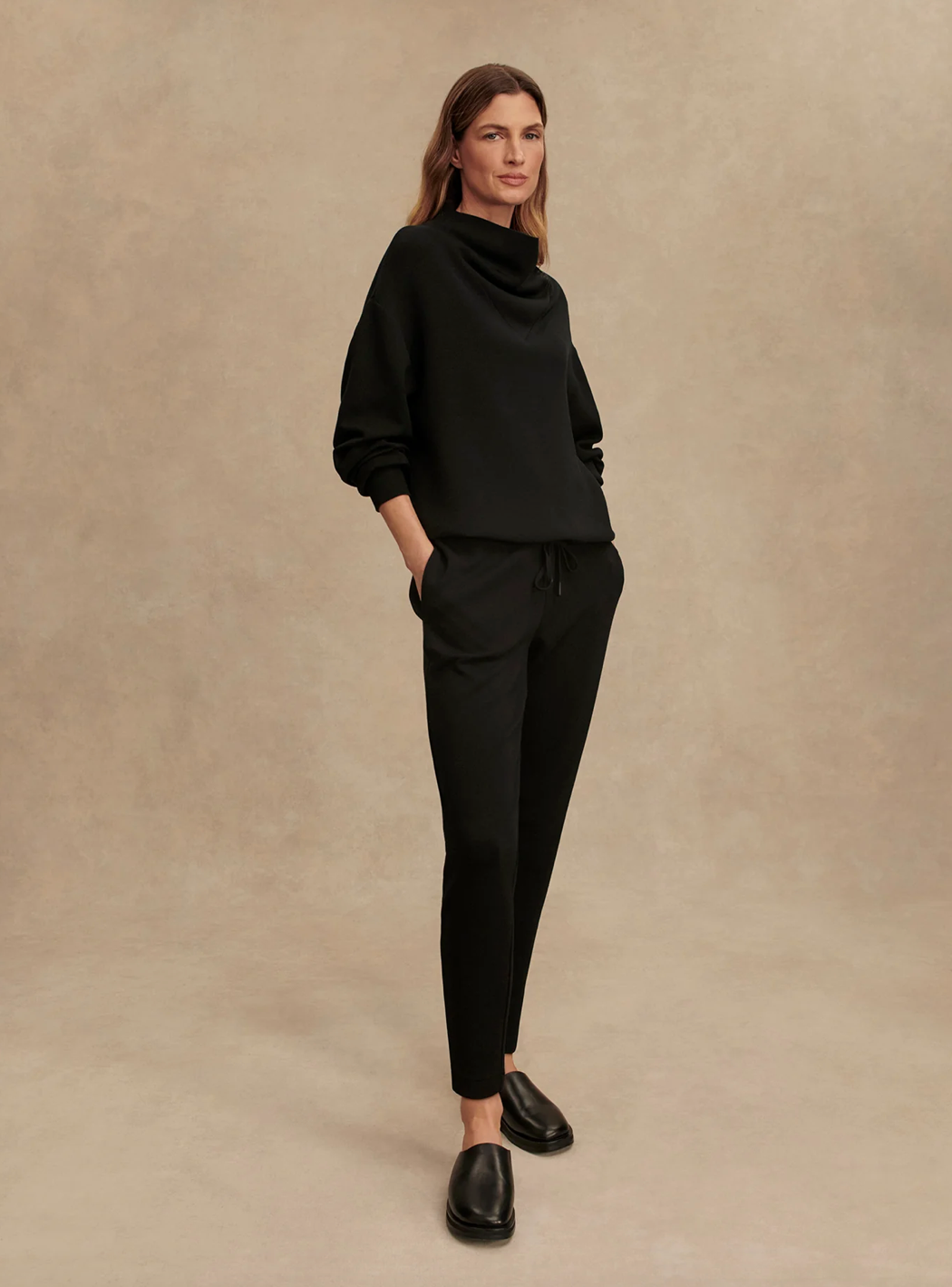 BETSY DOUBLESOFT SWEATER BLACK