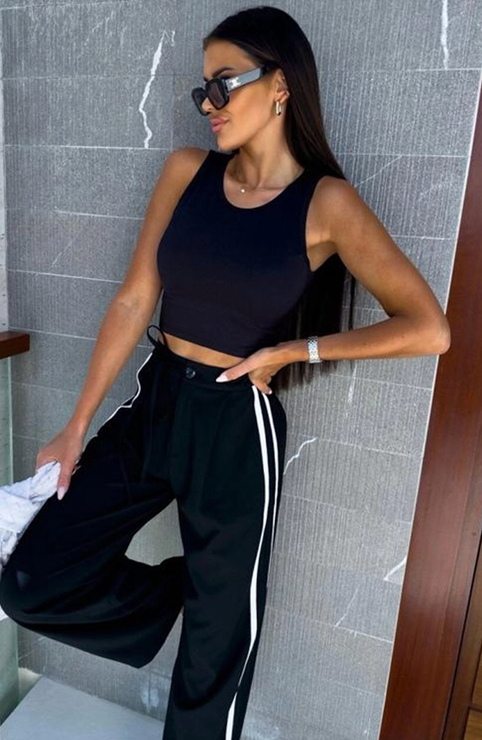 PEYTON CROP VEST BLACK