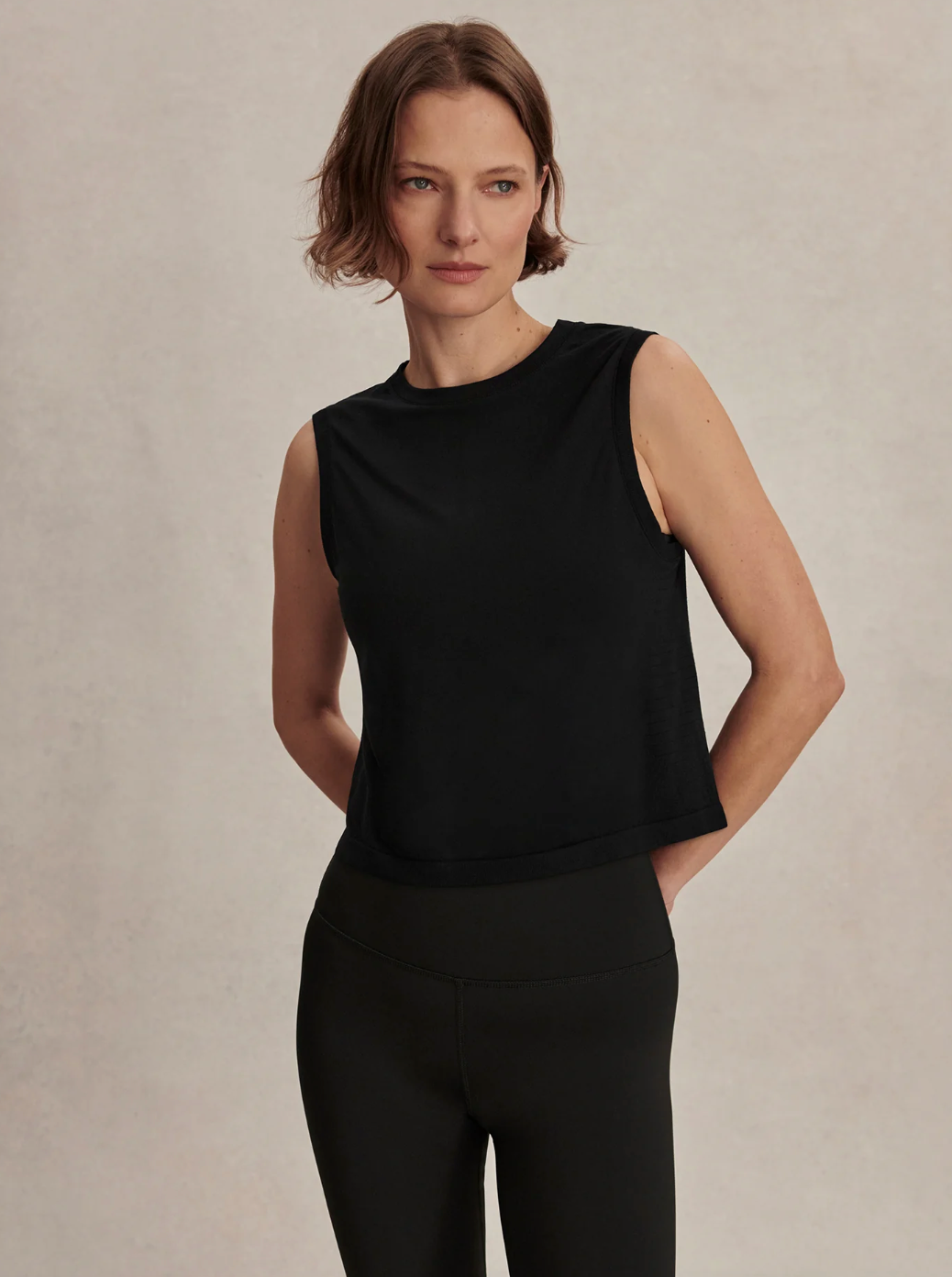 NATE CROPPED TANK BLACK