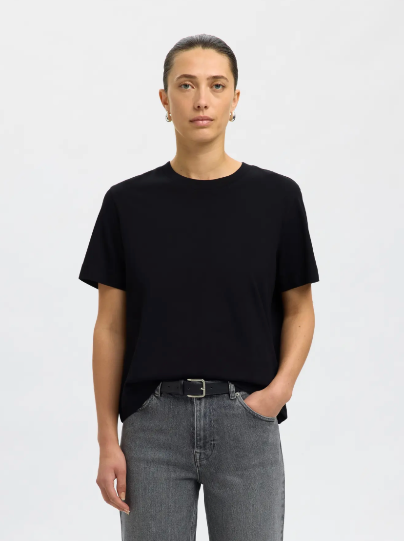 BOXY SHORT SLEEVE TEE BLACK