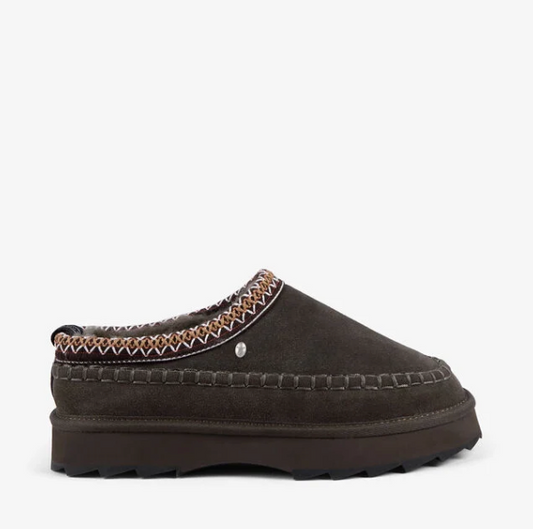 SHARKY ADVENTURE DARK OLIVE