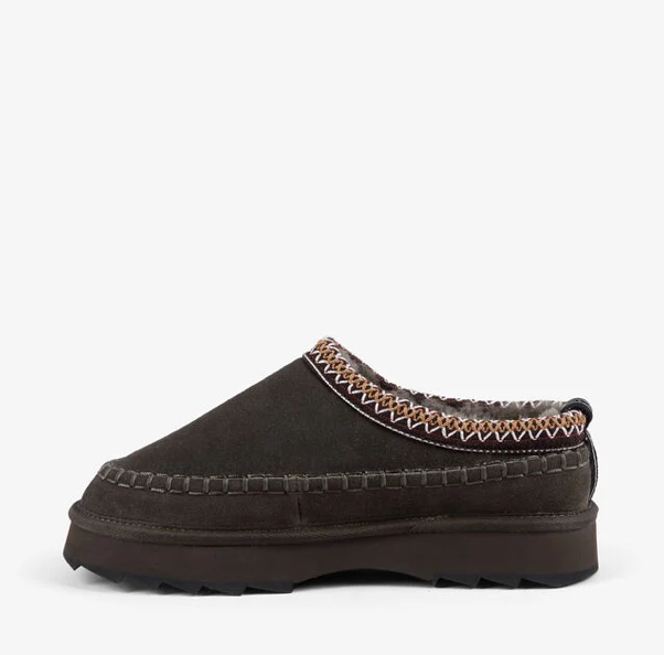 SHARKY ADVENTURE DARK OLIVE