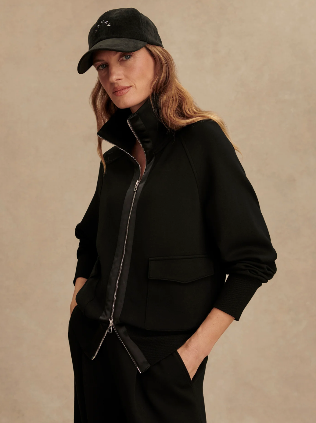 ROXBURY ZIP THROUGH BLACK