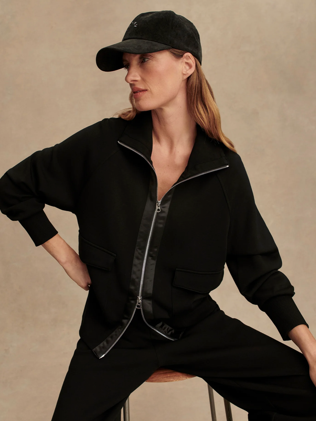 ROXBURY ZIP THROUGH BLACK