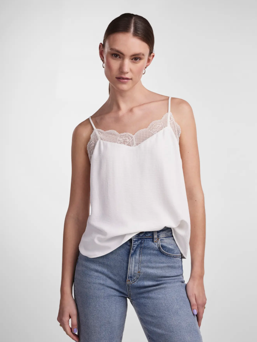 TIFFANY STRAP LACE CAMI CLOUD DANCER