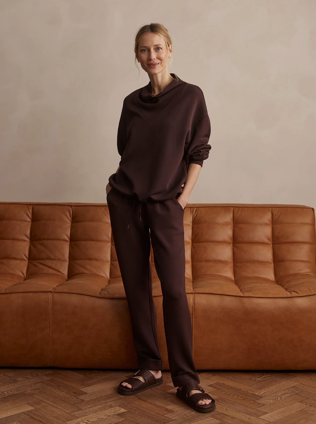 BETSY DOUBLESOFT SWEATER COFFEE BEAN