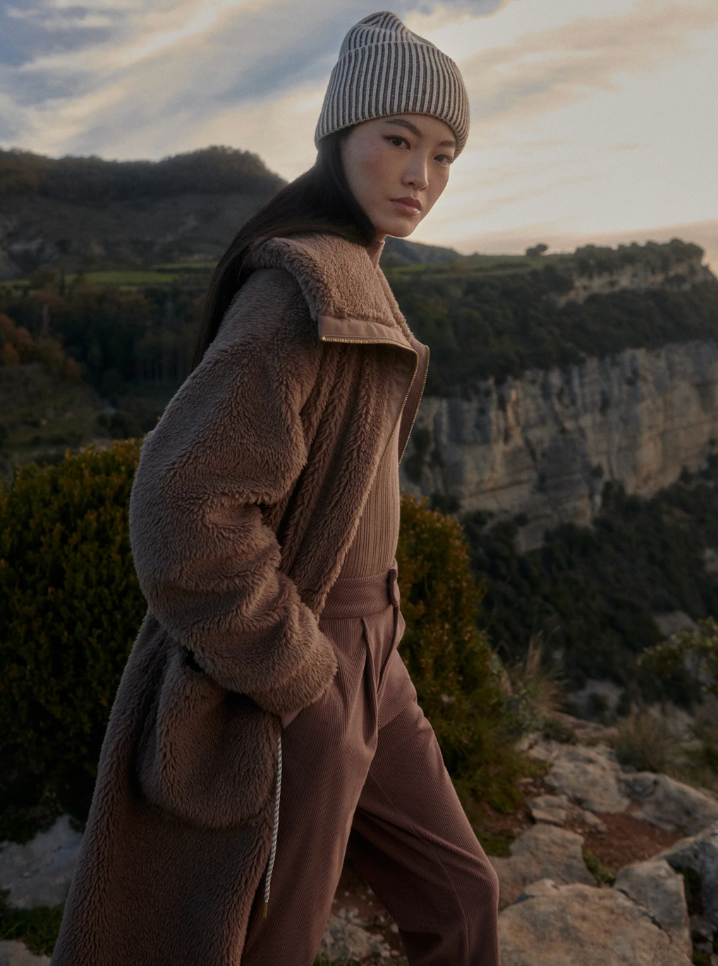 LOGAN SHERPA COAT ASH TAUPE