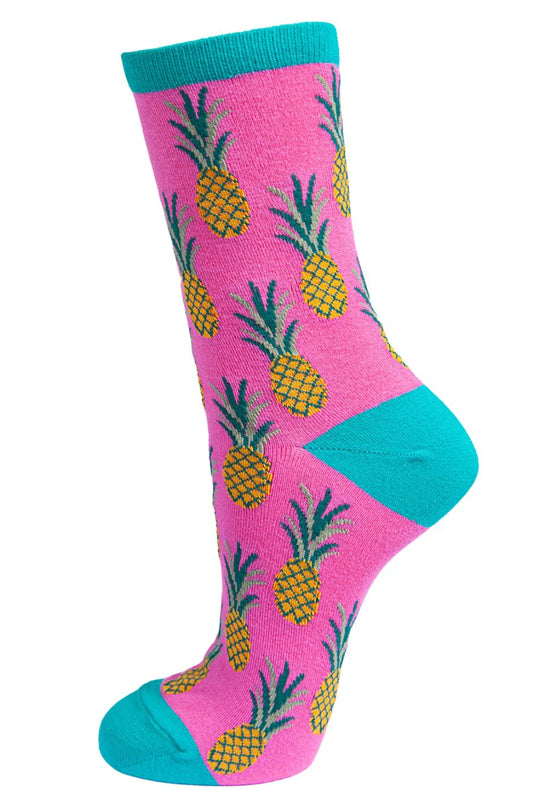 PINEAPPLE BAMBOO SOCKS