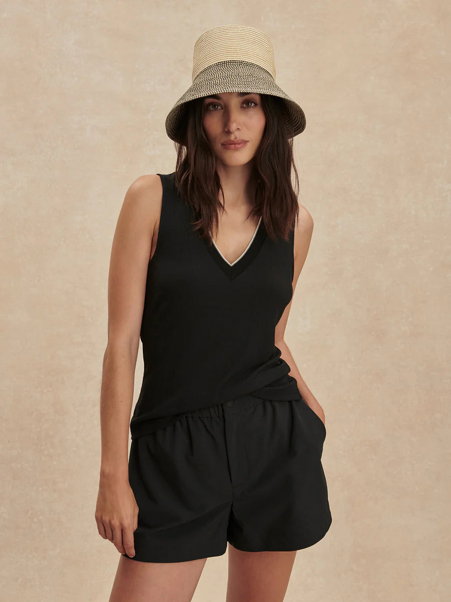 CORBY V NECK TANK BLACK