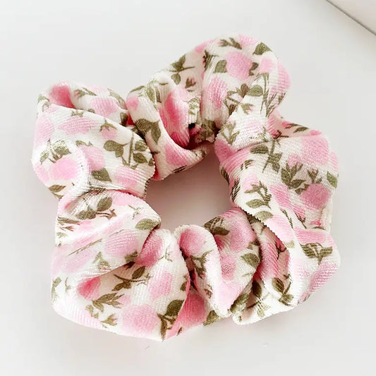 ROSES SCRUNCHIE