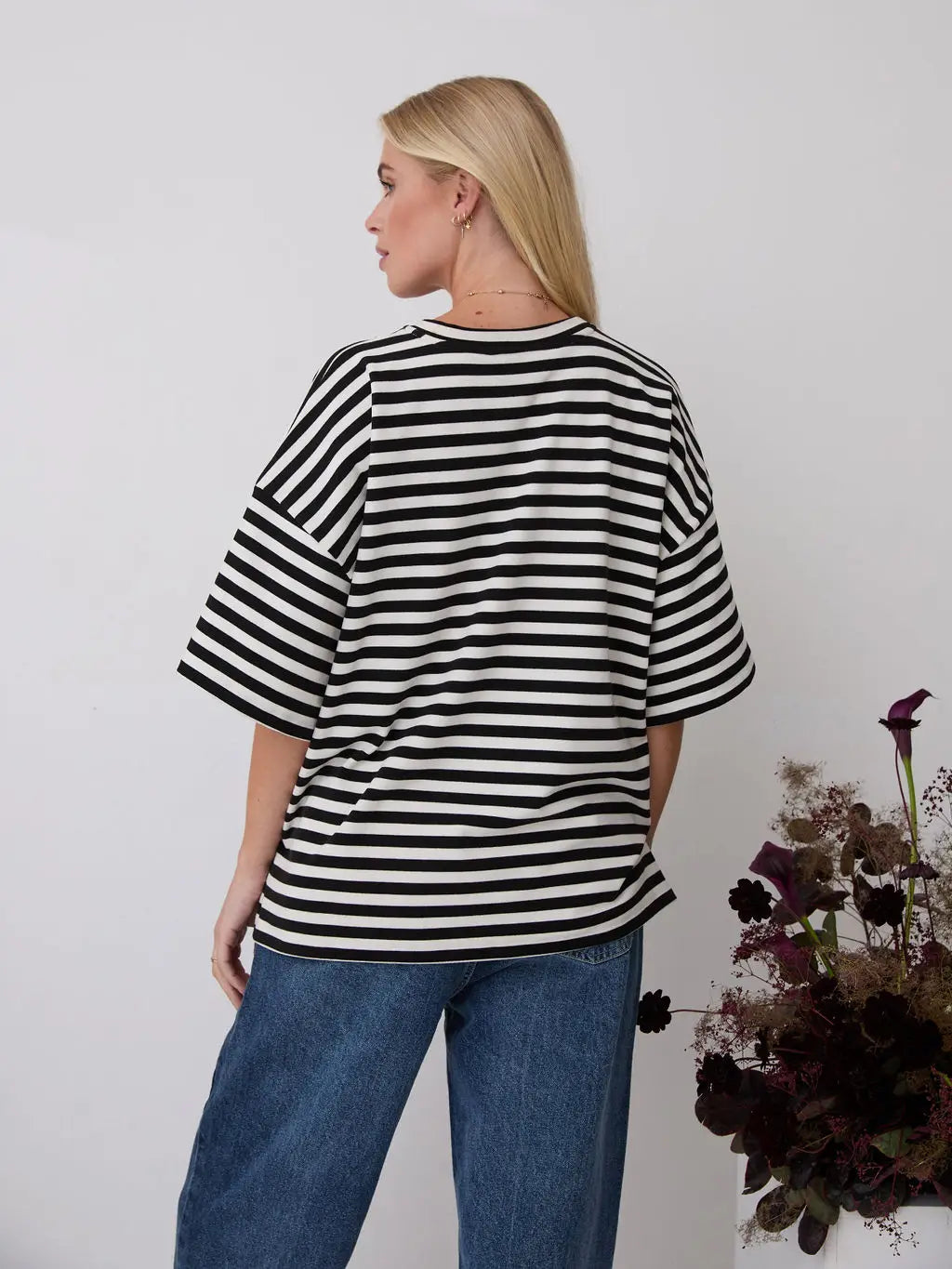 SARA SUPER SOFT STRIPE TEE BLACK WHITE