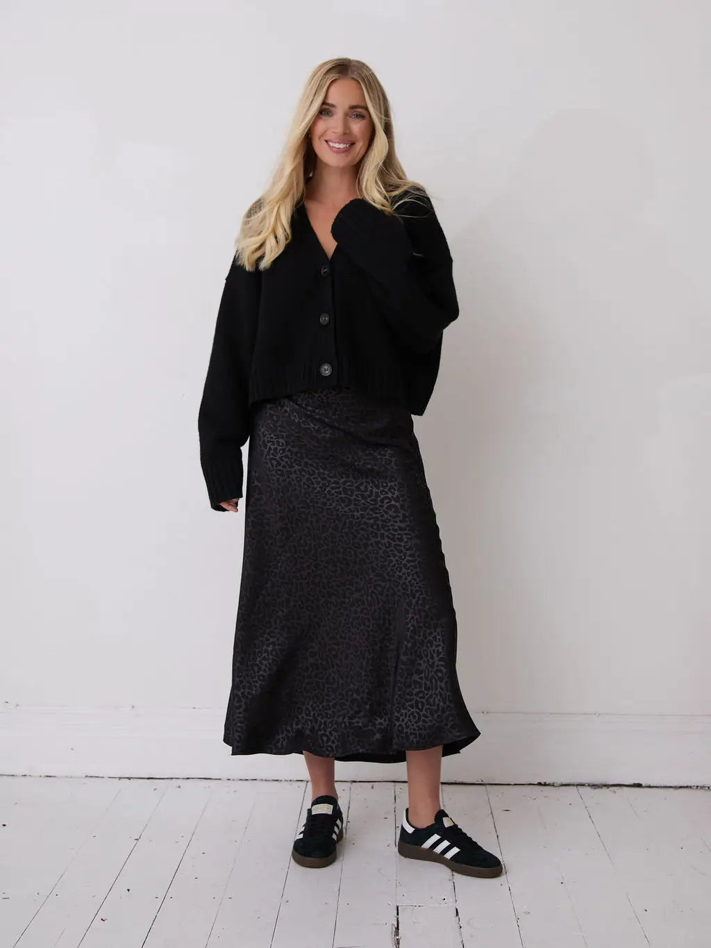 BRIA SATIN SKIRT LEOPARD BLACK
