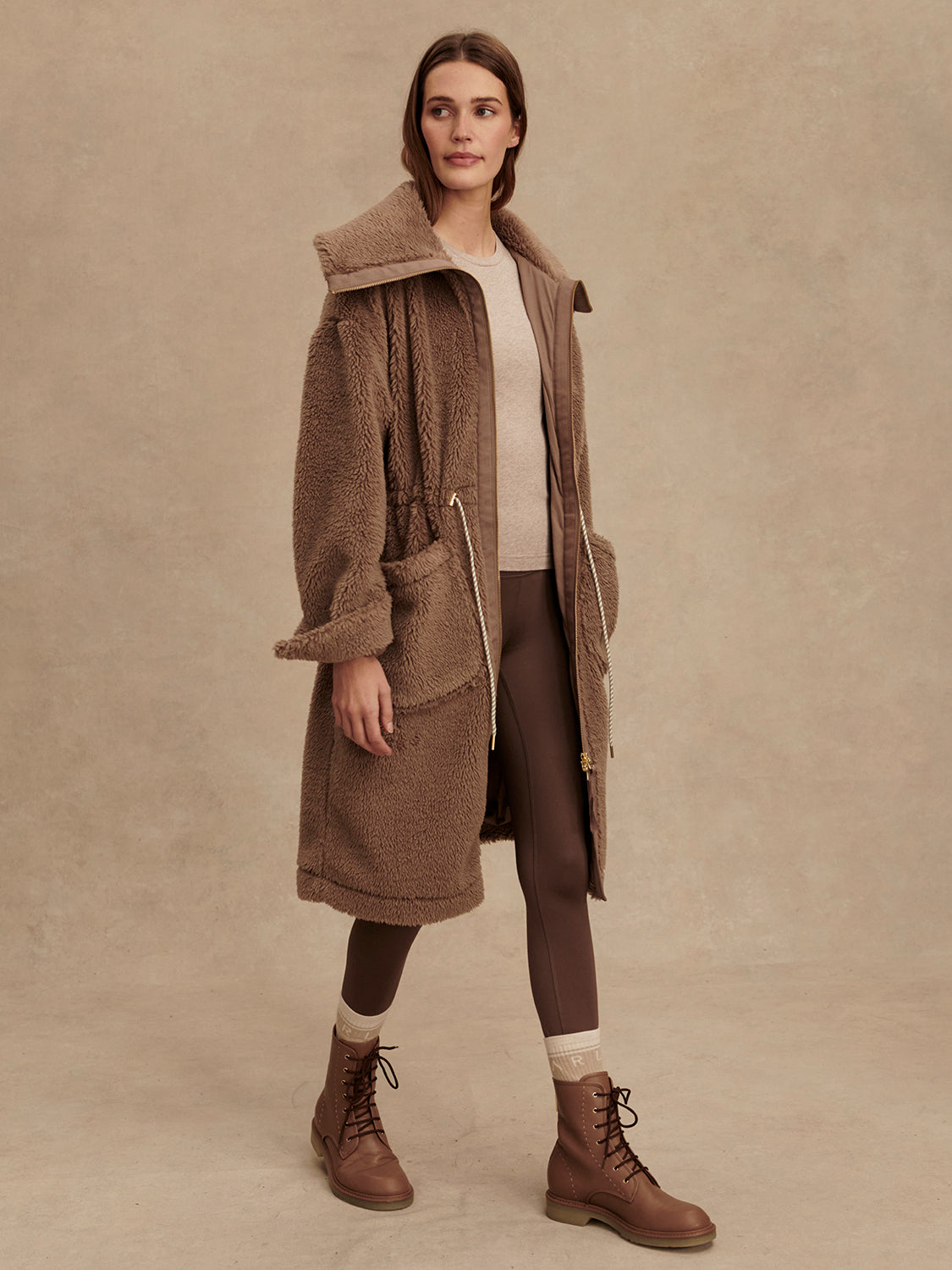 LOGAN SHERPA ASH TAUPE