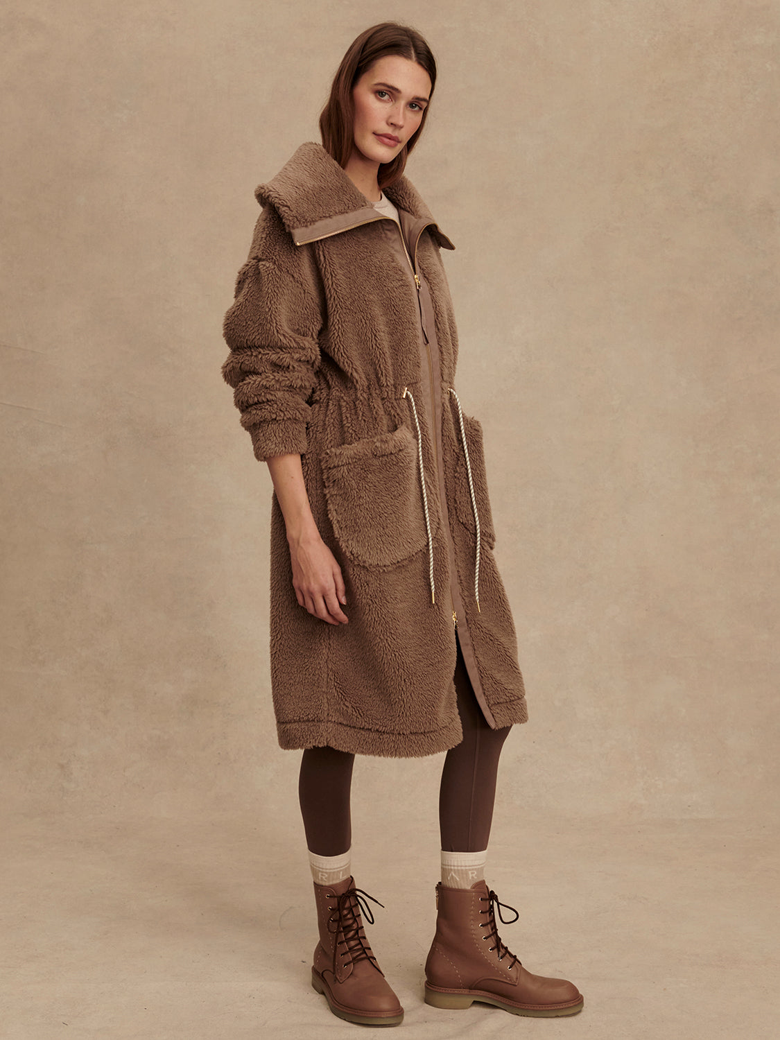 LOGAN SHERPA ASH TAUPE