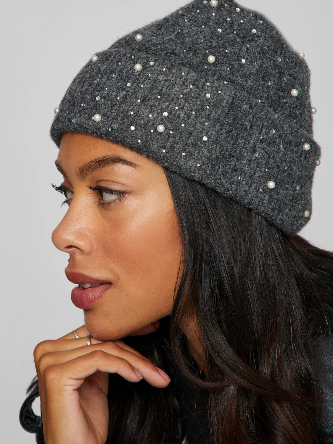 SUMMER PEARL BEANIE DARK GREY